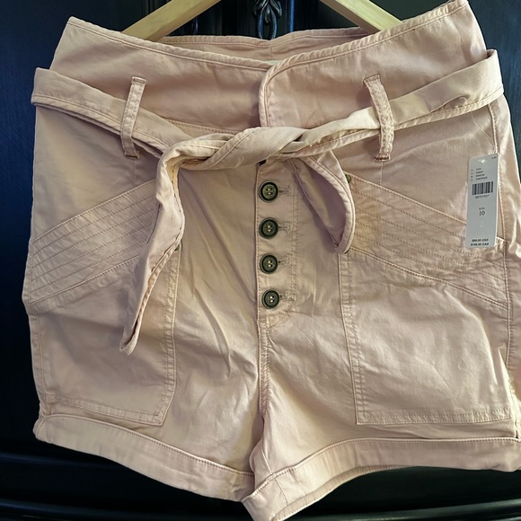 "Step into Spring with Style: 🌸🌸Anthropologie's NWT High Waisted Short in s 10 - Picture 1 of 4